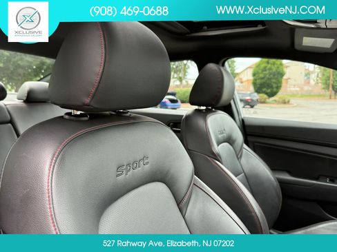 Used 2018 Hyundai Elantra Sport FWD image 23