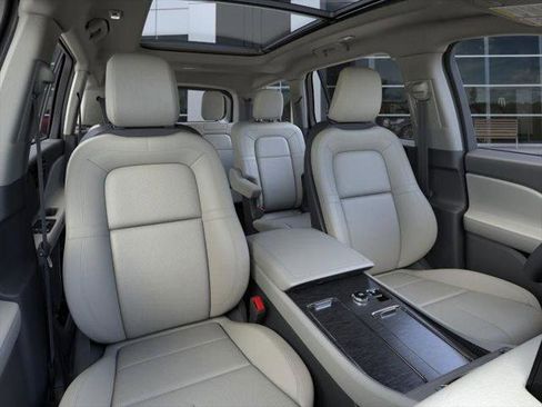 New 2026 Lincoln Aviator Reserve image 10