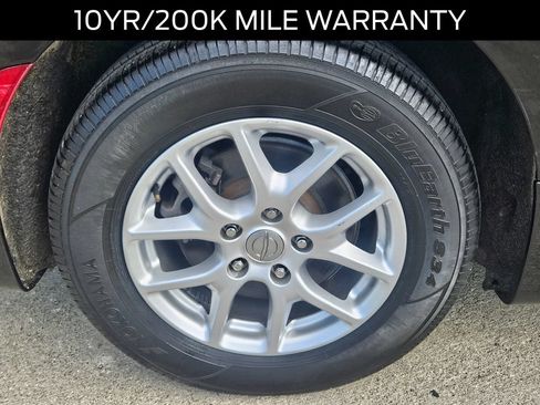 Used 2020 Chrysler Pacifica Touring-L FWD image 5