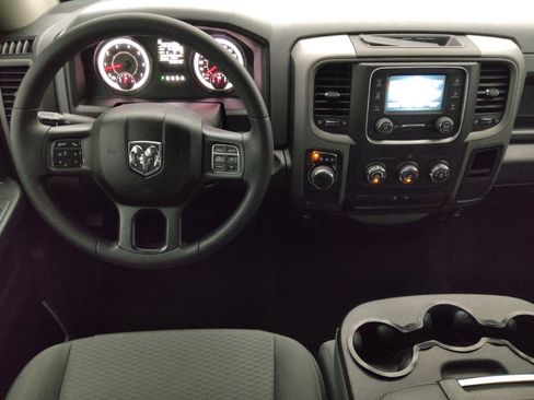 Used 2017 RAM 1500 Express w/ Express Value Package image 22