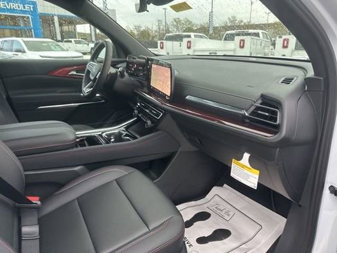 New 2026 Chevrolet Traverse Z71 w/ Driver Confidence Package AWD/4WD image 34