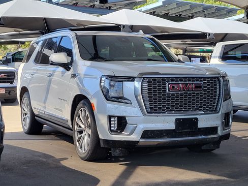 Used 2023 GMC Yukon Denali w/ Denali Reserve Package AWD/4WD image 1