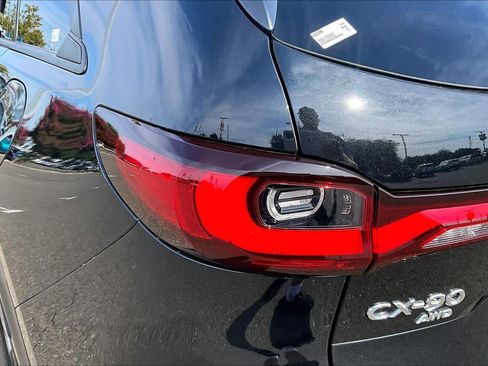 Used 2025 MAZDA CX-90 3.3 Turbo w/ Preferred Package AWD/4WD image 28