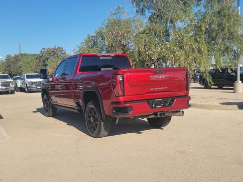 Used 2024 GMC Sierra 2500 AT4 w/ AT4 Preferred Package AWD/4WD image 6