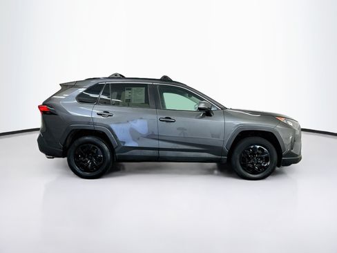 Used 2019 Toyota RAV4 LE w/ All Weather Liner Package AWD/4WD image 10