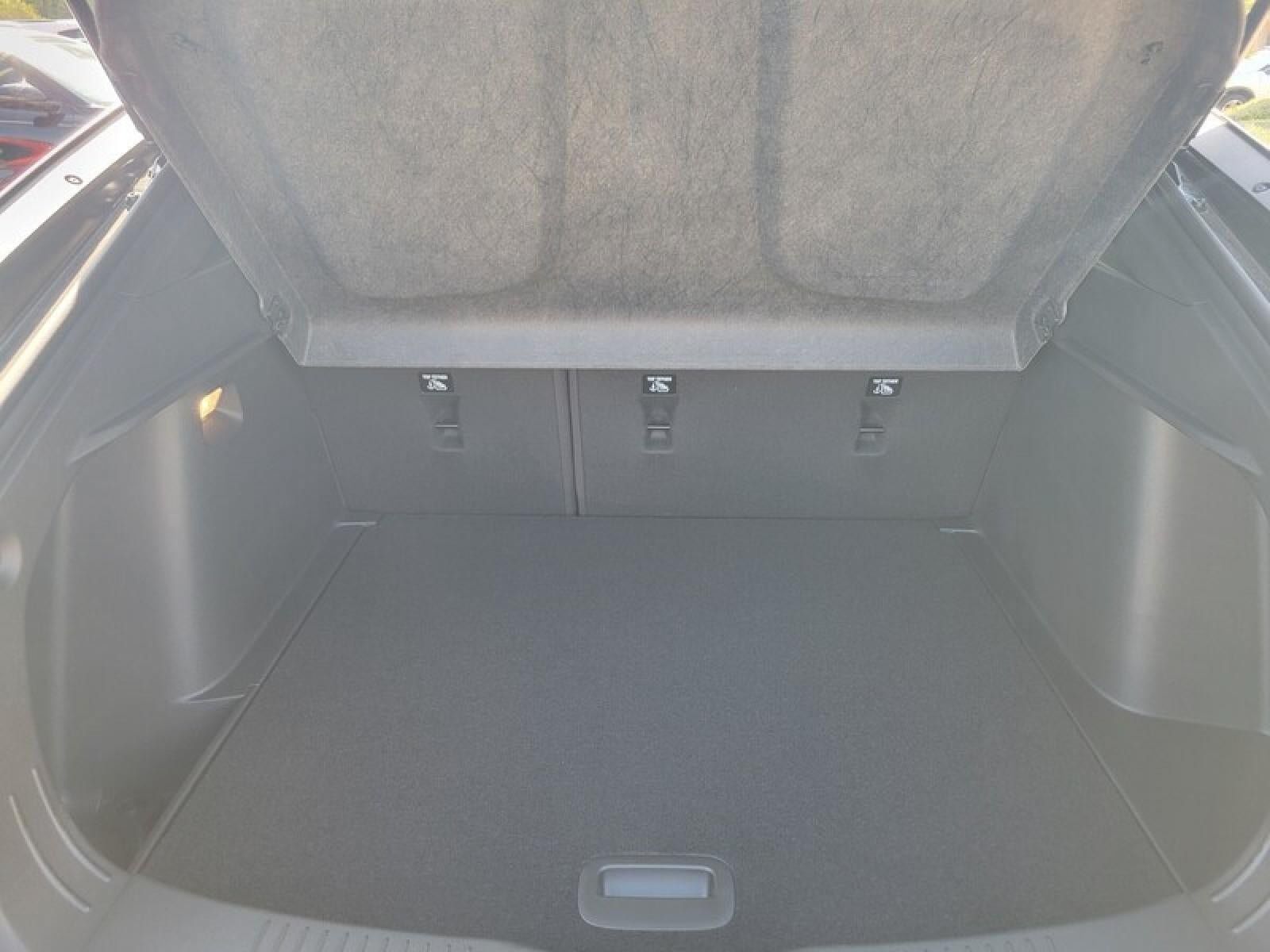 New 2026 Buick Envista Sport Touring w/ Convenience I Package FWD image 7