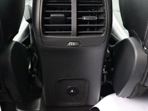 Used 2025 Ford Escape ST-Line Select AWD/4WD image 30