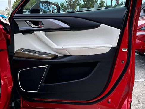 Used 2021 MAZDA CX-9 Signature image 25