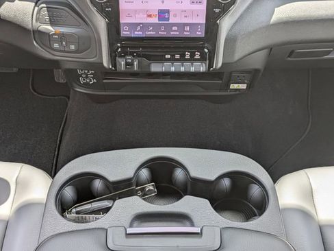 New 2025 RAM 2500 Tradesman AWD/4WD image 15