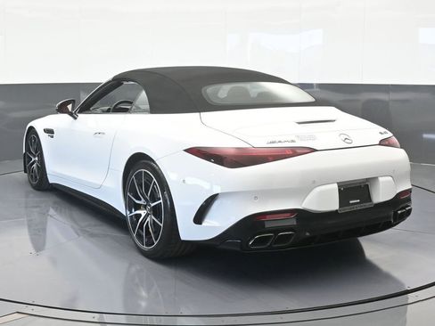 Used 2022 Mercedes-Benz SL 63 AMG 4MATIC image 4