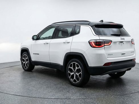 Used 2025 Jeep Compass Limited image 6