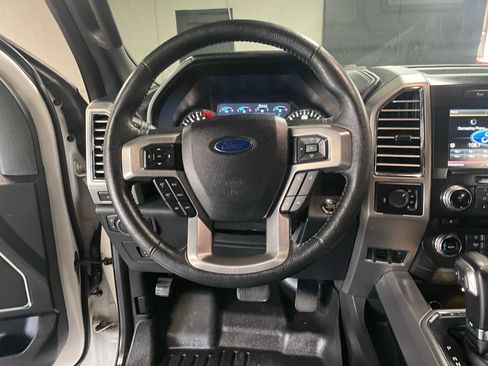 Used 2015 Ford F150 Platinum image 15