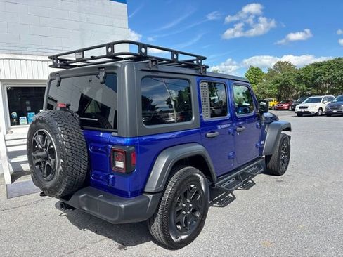 Used 2018 Jeep Wrangler Unlimited Sport S AWD/4WD image 6