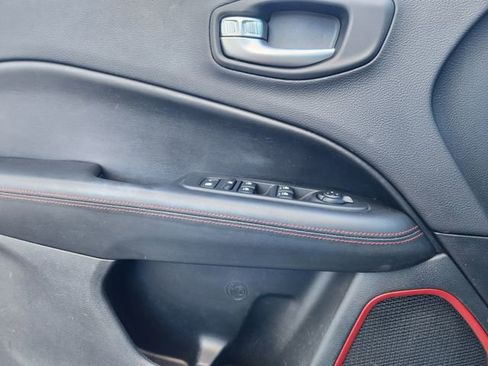 Used 2018 Jeep Compass Trailhawk image 17