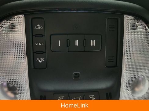 Used 2022 Dodge Durango SRT w/ SRT Interior Appearance Group AWD/4WD image 23