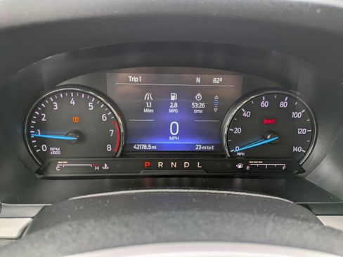 Used 2023 Ford Explorer XLT w/ Equipment Group 202A RWD image 24