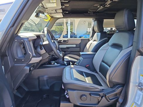 Used 2024 Ford Bronco Big Bend image 14