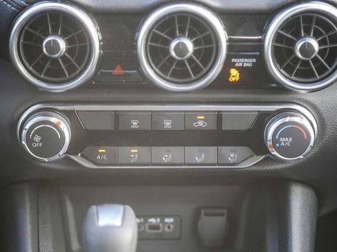 Used 2024 Nissan Sentra SV image 12