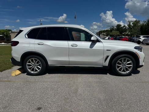 Used 2022 BMW X5 xDrive45e AWD/4WD image 3