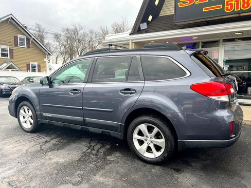 Used 2014 Subaru Outback 2.5i Limited w/ Moonroof Package image 4