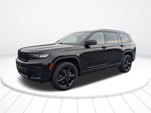 Used 2021 Jeep Grand Cherokee L Laredo image 7