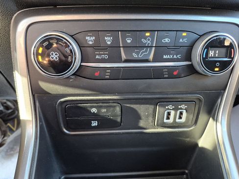 Certified 2020 Ford EcoSport SE w/ SE Convenience Package image 20
