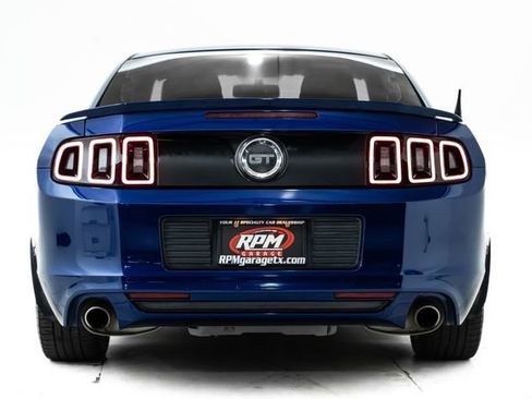 Used 2013 Ford Mustang GT Premium RWD image 3