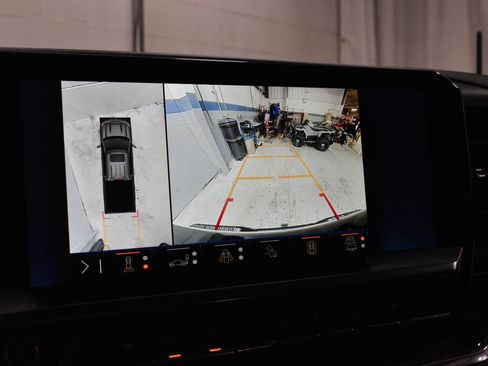 Used 2024 Chevrolet Silverado 1500 RST w/ Convenience Package II image 26