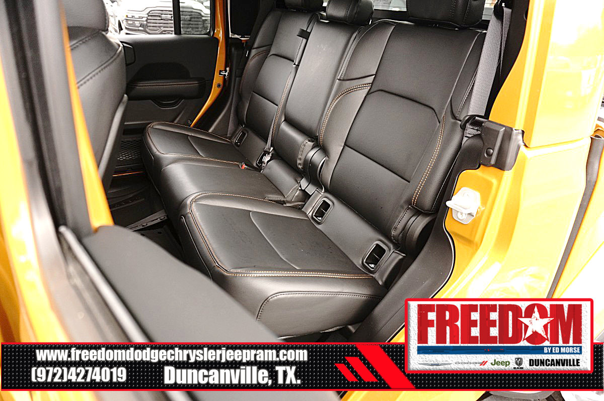 New 2026 Jeep Gladiator Sport AWD/4WD image 14
