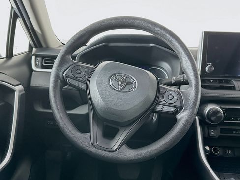 Used 2024 Toyota RAV4 LE image 17