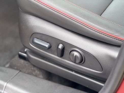 Certified 2024 Chevrolet TrailBlazer RS w/ Convenience Package image 7