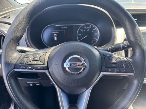 Used 2020 Nissan Kicks SV w/ Exterior Package image 13