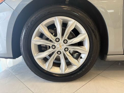 Used 2024 Chevrolet Malibu LT image 39