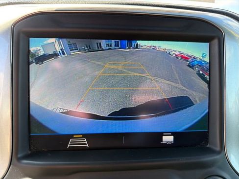 Used 2022 Chevrolet Silverado 2500 LT w/ Convenience Package image 26