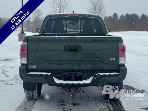 Used 2022 Toyota Tacoma TRD Off-Road w/ Technology Package image 5