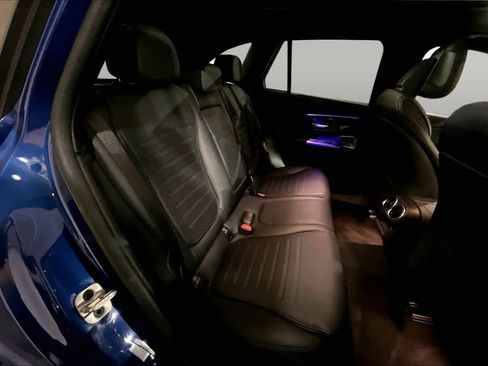 Used 2023 Mercedes-Benz GLC 300 4MATIC image 19