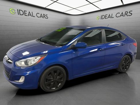 Used 2012 Hyundai Accent GLS w/ Premium Pkg 3 FWD image 1