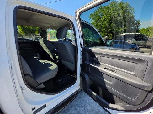 Used 2016 RAM 1500 Tradesman w/ Popular Equipment Group RWD image 17