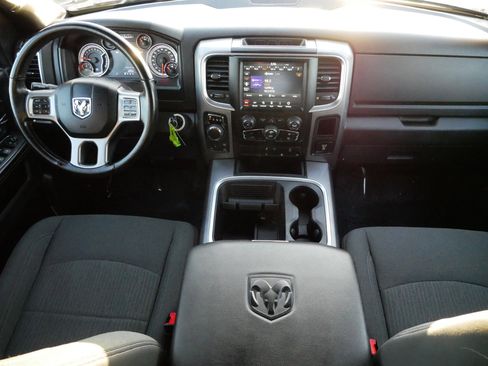 Used 2021 RAM 1500 Classic Warlock w/ Luxury Group image 11