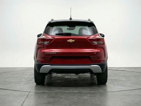 Used 2025 Chevrolet TrailBlazer LT image 7