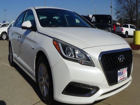 Used 2016 Hyundai Sonata SE image 4