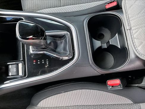 Used 2023 Subaru Outback Premium image 16