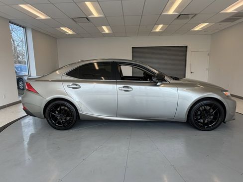 Used 2016 Lexus IS 200t image 6