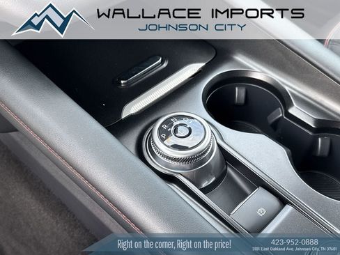 Used 2025 Ford Explorer ST-Line w/ ST-Line Street Pack AWD/4WD image 16