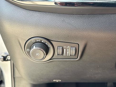 New 2026 Jeep Compass Latitude AWD/4WD image 23