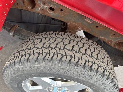 Used 2014 Chevrolet Silverado 2500 LT w/ Convenience Package image 4