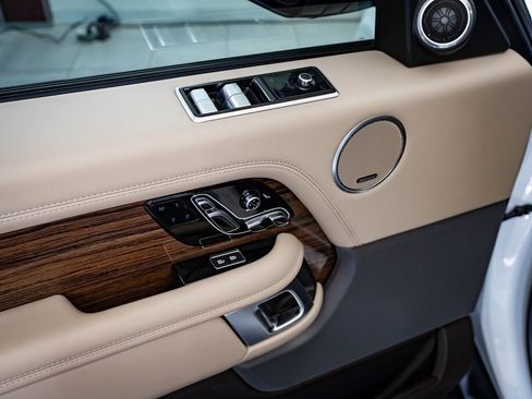 Used 2021 Land Rover Range Rover Westminster Edition image 23
