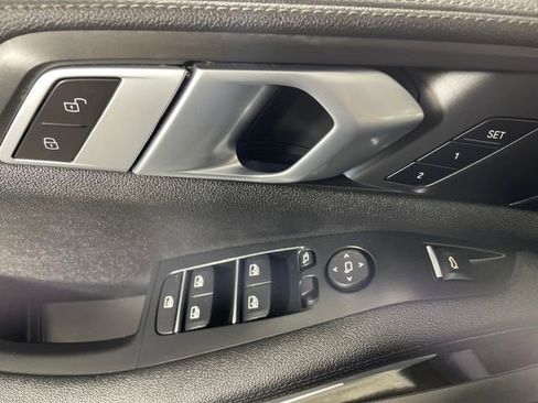 Used 2021 BMW X5 xDrive40i w/ Premium Package image 18