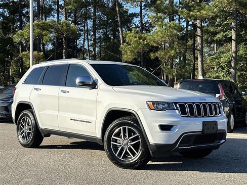 Used 2020 Jeep Grand Cherokee Limited w/ Luxury Group II image 28