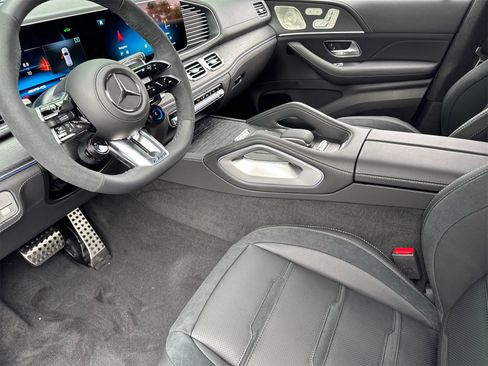 New 2025 Mercedes-Benz GLE 63 AMG S image 10